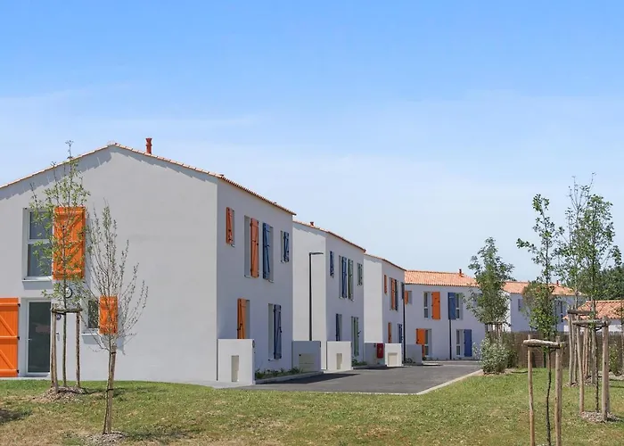 Pierre & Premium Les D'olonne レ・サ​​ーブル・ドロンヌ