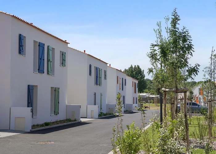 Pierre & Premium Les D'olonne Aparthotel 5*