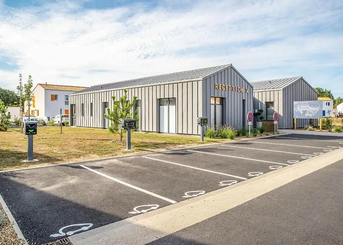 Apart-hotel Pierre & Premium Les D'olonne